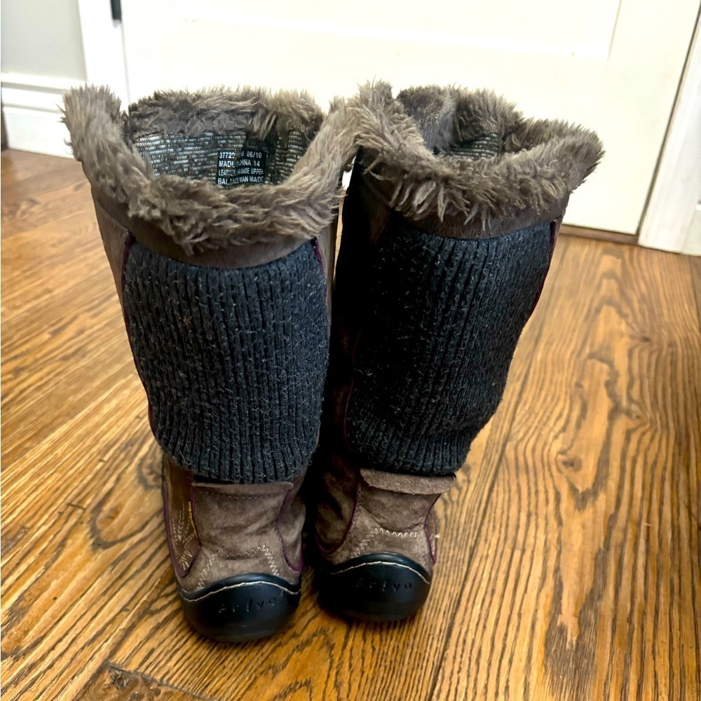 Clark’s Privo waterproof Eskimo boots. 8.5 - Picture 5 of 9